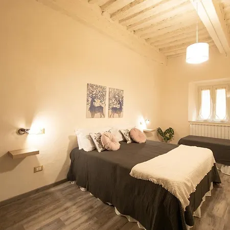 Apartment Mirella S Cozy In Center Town Lucca