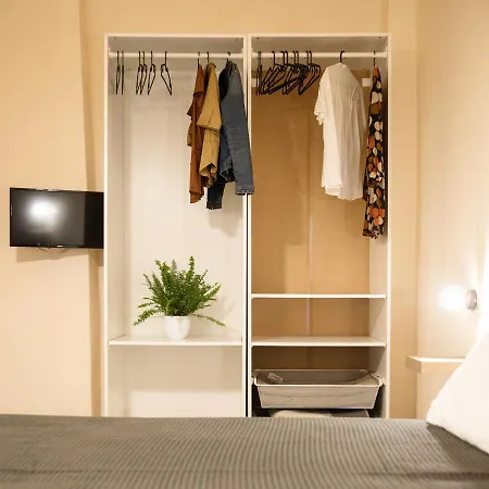 Mirella S Cozy In Center Town Apartment